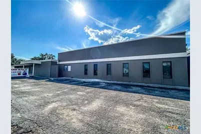 2403 N Laurent, Victoria, TX 77901 - Photo 1