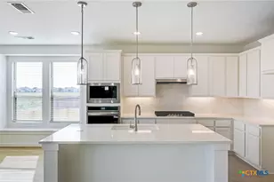 203 Bodensee Pl, New Braunfels, TX 78130 - Photo 2