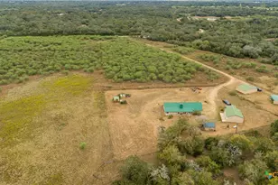 1078 Mueller Lang Rd, Cuero, TX 77954 - Photo 6