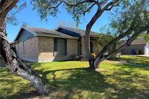 5901 Shadow Wood Dr, Corpus Christi, TX 78415 - Photo 2