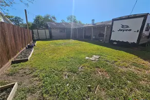 5901 Shadow Wood Dr, Corpus Christi, TX 78415 - Photo 38