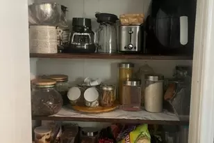 606 Schwab St, Yoakum, TX 77995 - Photo 10