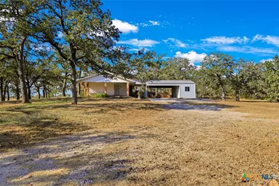 25 County Road 427, Stockdale, TX 78160 - Photo 10