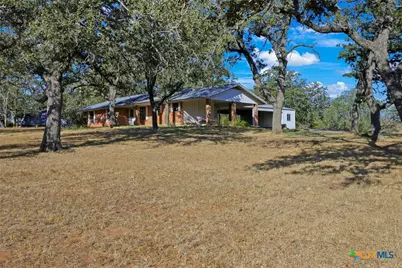 25 County Road 427, Stockdale, TX 78160 - Photo 2