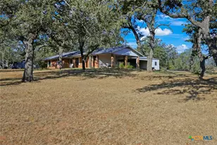 25 County Rd 427, Stockdale, TX 78160 - Photo 2