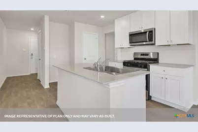 738 Jennifer Way, New Braunfels, TX 78130 - Photo 4