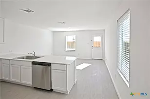 11806 Bluebell Rdg, Converse, TX 78109 - Photo 4