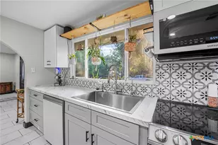 133 Alamo Dr, Pipe Creek, TX 78063 - Photo 8