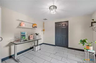 133 Alamo Dr, Pipe Creek, TX 78063 - Photo 6