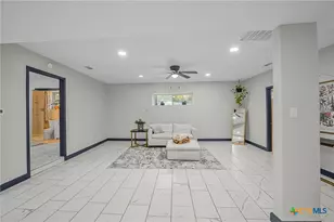 133 Alamo Dr, Pipe Creek, TX 78063 - Photo 16