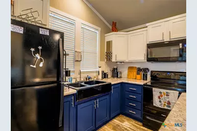 4113 Hermosa Drive, Kingsland, TX 78639 - Photo 16