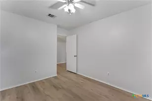 8410 Glen Canyon Dr, Round Rock, TX 78681 - Photo 18