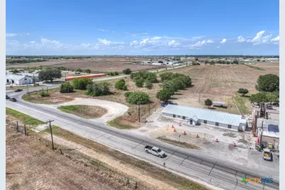 2918 W Kingsbury Street, Seguin, TX 78155 - Photo 20