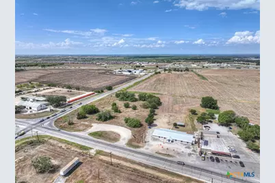 2918 W Kingsbury Street, Seguin, TX 78155 - Photo 22