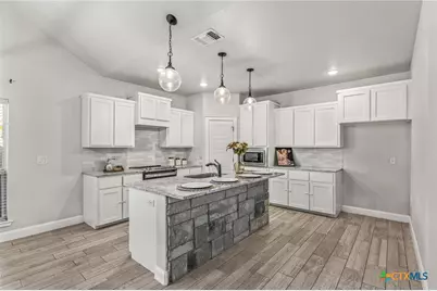 220 Pecan Meadow Lane, Harker Heights, TX 76548 - Photo 8