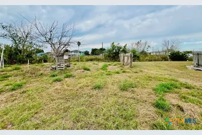 848 Margie Tewmey Road, Port Lavaca, TX 77979 - Photo 14