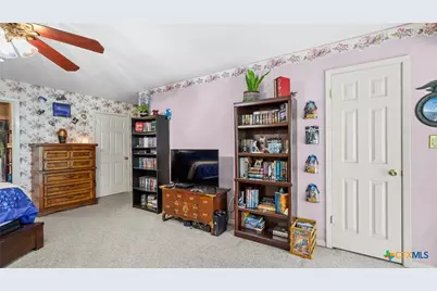 949 Burges Street, Seguin, TX 78155 - Photo 10