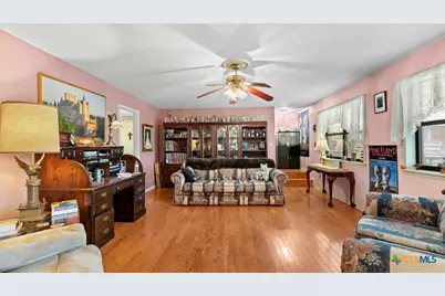 949 Burges Street, Seguin, TX 78155 - Photo 20