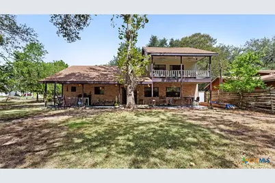 949 Burges Street, Seguin, TX 78155 - Photo 4