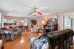 949 Burges St, Seguin, TX 78155 - Photo 22