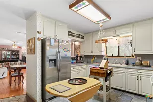 949 Burges St, Seguin, TX 78155 - Photo 18