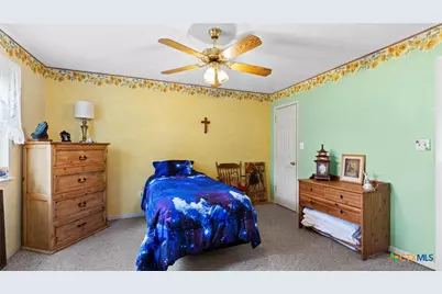 949 Burges Street, Seguin, TX 78155 - Photo 12