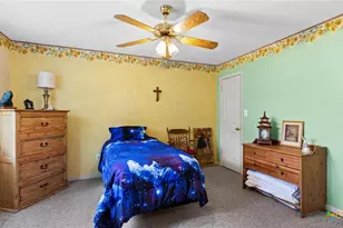 949 Burges St, Seguin, TX 78155 - Photo 12