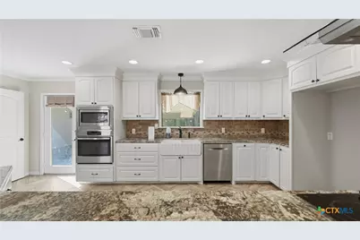 10040 US Highway 90A, Gonzales, TX 78629 - Photo 10