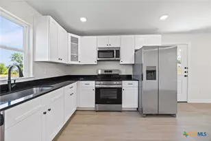 1407 S 5th St, Temple, TX 76504 - Photo 14