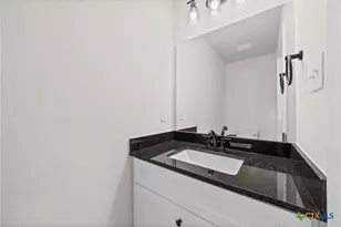 1407 S 5th St, Temple, TX 76504 - Photo 18