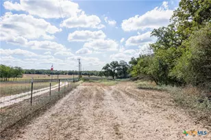 2135 Mule Creek Rd, Harwood, TX 78632 - Photo 6