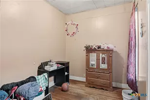 613&615 E Ct St, Seguin, TX 78155 - Photo 14