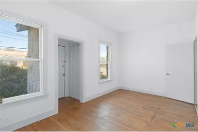 613&615 E Court Street, Seguin, TX 78155 - Photo 10