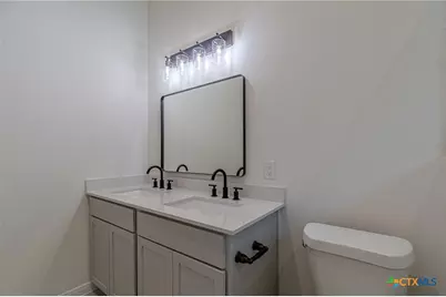 624 Stratton Ave, Seguin, TX 78155 - Photo 22