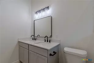 624 Stratton Ave, Seguin, TX 78155 - Photo 22