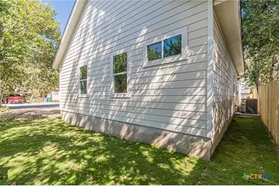 624 Stratton Ave, Seguin, TX 78155 - Photo 26