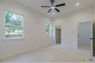 624 Stratton Ave, Seguin, TX 78155 - Photo 18