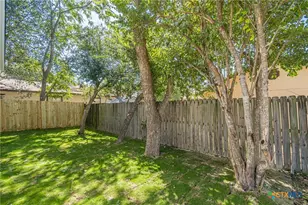 624 Stratton Ave, Seguin, TX 78155 - Photo 28