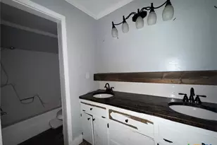 1516 E McLennan Ave, Mart, TX 76664 - Photo 6