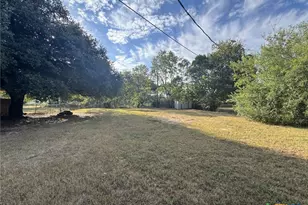 1516 E McLennan Ave, Mart, TX 76664 - Photo 26