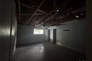 1516 E McLennan Ave, Mart, TX 76664 - Photo 14