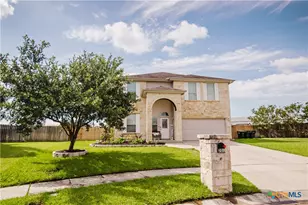 201 Boulder Ridge Dr, Cuero, TX 77954 - Photo 2