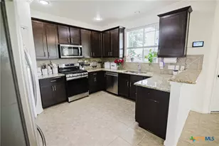 201 Boulder Ridge Dr, Cuero, TX 77954 - Photo 8