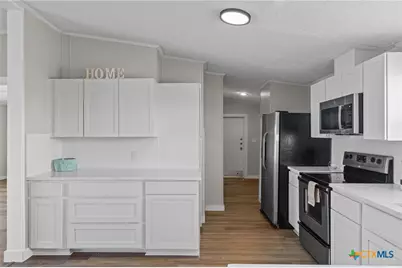 183 Altamira Avenue, Elgin, TX 78621 - Photo 14