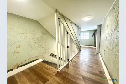 123 W May Street #2, Yoakum, TX 77995 - Photo 6