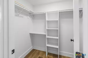 123 W May St, Yoakum, TX 77995 - Photo 16