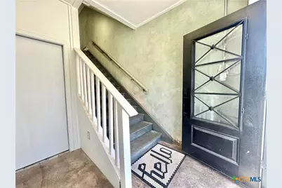 123 W May Street #2, Yoakum, TX 77995 - Photo 4