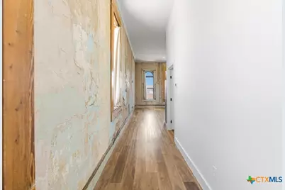 123 W May Street #2, Yoakum, TX 77995 - Photo 14