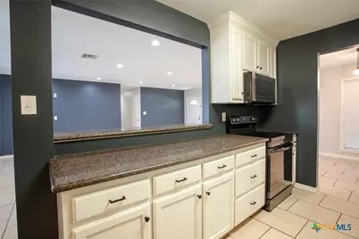 206 Yucca Drive, Victoria, TX 77904 - Photo 10