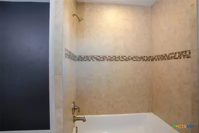 206 Yucca Drive, Victoria, TX 77904 - Photo 24